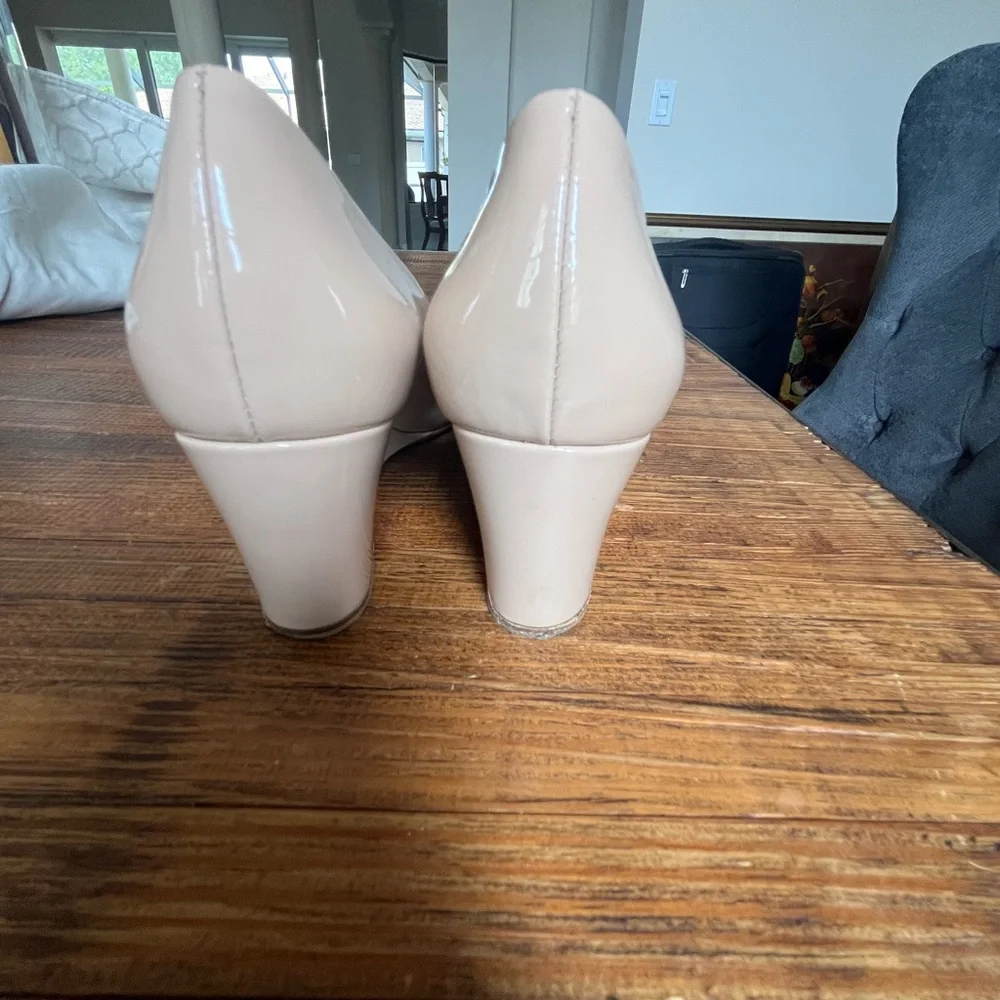 Salvatore Ferragamo Women's Wedges Beige Peep-Toe Shoes - Picture 3 of 10